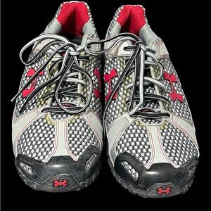 Under Armour men's Mesh Neutral Black and Red white Running Shoes size 10.5